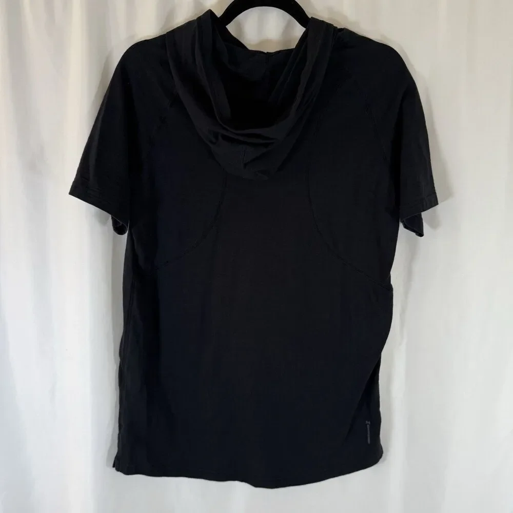Iron Paradise Under Armour Hoodie Youth XL Black Short Sleeve 100% Cotton